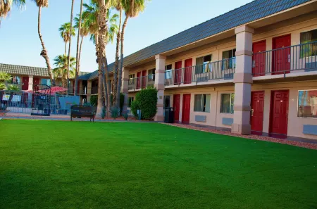 Ramada by Wyndham Yuma Отели в г. Юма