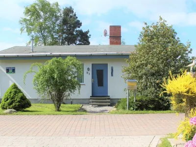 Ruhiges Ferienhaus in Zingst Urlaub Nahe am Strand Hotels near Kirr