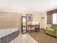 Baymont by Wyndham Dubuque Hotels in Dubuque