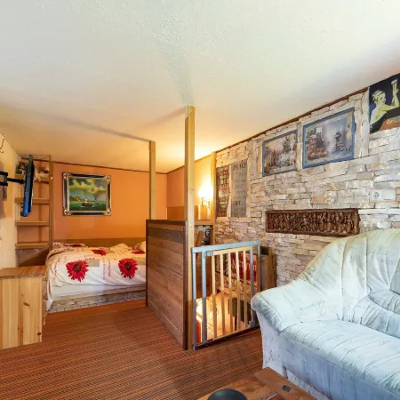 Charmante Ferienwohnung in Wismar Mit Garten