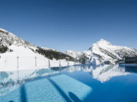 AlpenParks Hotel & Apartment Arlberg Warth Mit Pool Hotels in Steeg