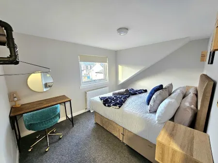 Warm & Cosy Home in Glasgow Отели рядом с Аэропорт Глазго Прествик