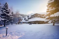 Hotel Junior Hotels near Spomenik poginulim deminerima