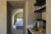 Santorini Sky - the Lodge Hotels in Pyrgos Kallistis