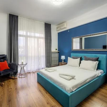 Metropole Apartments Studio City