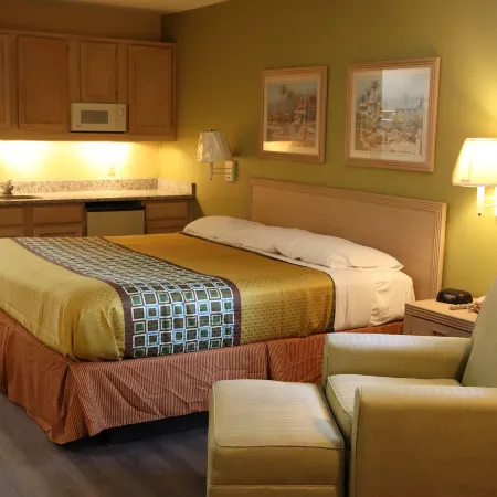 Woodstream Inn