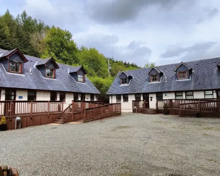 Ben Reoch Cottage - Loch Lomond and Arrochar Alps Hotels in Arrochar