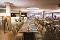 Citi Hotel's Warszawa-Falenty Hotels in Falenty