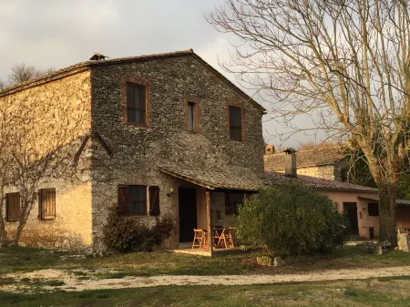 Silence and Relaxation for Families and Couples in the Countryside of Umbria