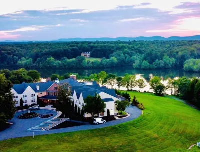 Bluegreen Vacations Shenandoah Crossing, Ascend Resort Collection Các khách sạn ở Green Spring