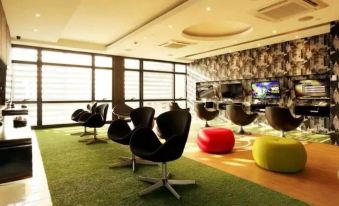The Gramercy Residence Makati Suite Amazing View