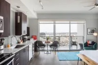 Mint House Dallas - Victory Park