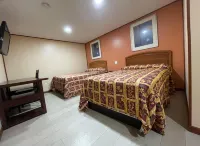 ترافيلرز موتور لودج فنادق في سميثفيلد