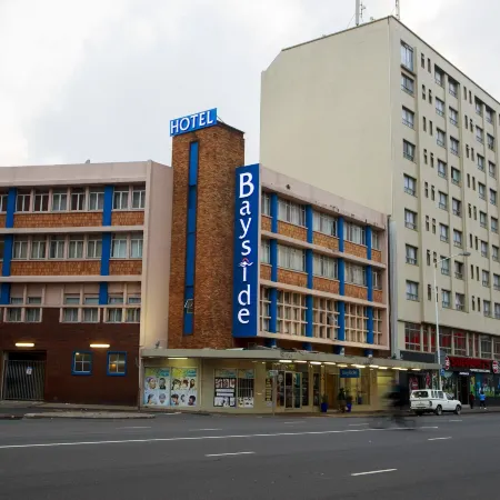 Bayside Hotel Pine Street Отели рядом с достопримечательностью «Международный конгресс-центр Дурбана»
