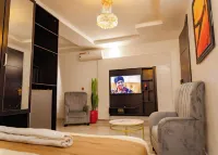 247 Luxury Hotel