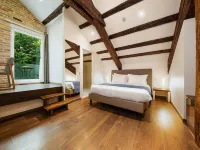 Azur Palace Luxury Rooms Hotels near Split Old Town