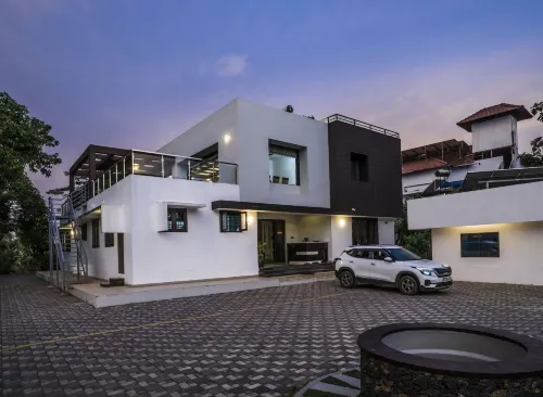 Nadhiyoram River Retreat