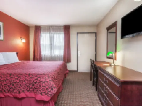 Red Carpet Inn Elkton Hotels in Elkton