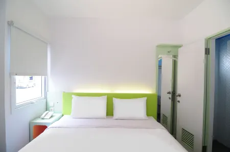 Swift Inn Aeropolis Airport Отели в г. Тангеранг