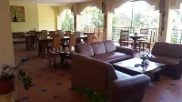 Centro Bajo Hotel & Resto - servizio colazione