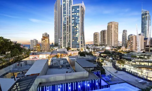 Circle on Cavill - Self Contained & Privately Managed Apartments - Wow Stay