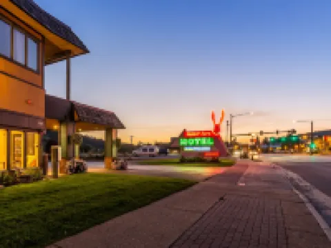 Rabbit Ears Motel Hotels in Routt County