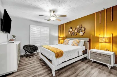 Spacious Relaxing Home in The Heart of Buford ! Old Peachtree Market Place 주변 호텔