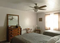 West Lodge at East Side Motel