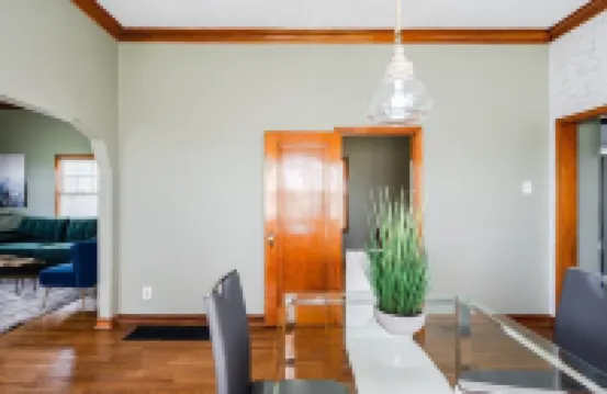 Downtown Bungalow | Fully Updated | Best KC Views