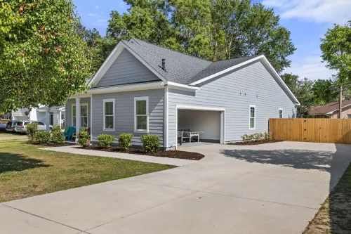 The Rainbow Oaks House