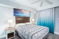 Waterpark View and Kitchenette - Stunning Beachfront Escape