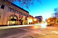 Stunning City Views and Luxurious Comfort - Exquisite Asheville Retreat