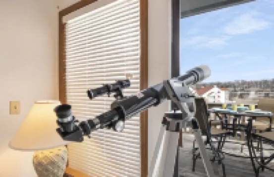 Access to Lake View Pool and Boat Slip Available - Charming Lake Retreat