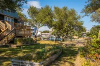 Private Boat Dock and Scenic Canal Views - Serene Charming Retreat