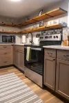 Charming Historical Hideaway with Unique Decor - Delightful Urban Retreat Hotels in Knox County
