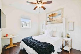 Luxurious Retreat - Central Location, Espresso Machine, Wifi