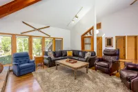 Private Hot Tub and Family Fun Amenities - Stunning Retreat