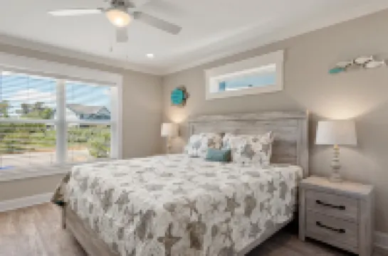 Private Pool and Spacious Kitchen - Stunning Coastal Haven