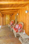 Charming Cabin with Hot Tub and Waterfalls - Serene Country Retreat Hotels in Wimberley