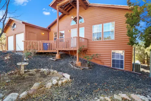 Spacious Modern Home with Fenced Backyard - Inviting Family Retreat Hotels in Heber