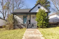 Hollywood of the south 3bed 2bath, Short walk to the square