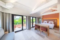 Hotel Brin d'Azur - Saint Tropez Hotels in Gassin