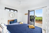 The Beach House by Anglers Choice Hotels in 