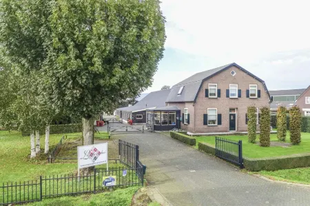 Boertel Lamperse Hei Отели в г. Overloon