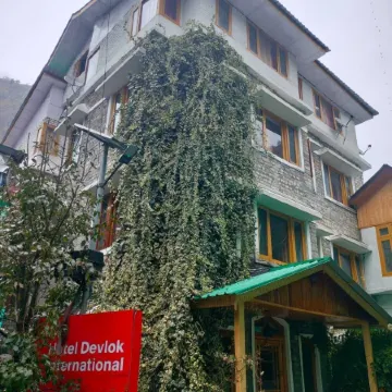 Hotel Devlok International