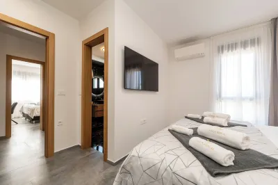 Apartments Villa Royal