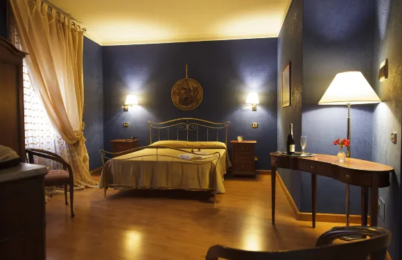 雷萊爾費昂納迪酒店