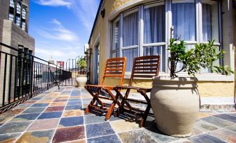Cape Diamond Boutique Hotel