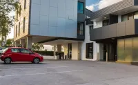 Bankstown Motel 10 - Motels