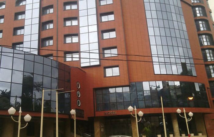 Le Cristal Hotel